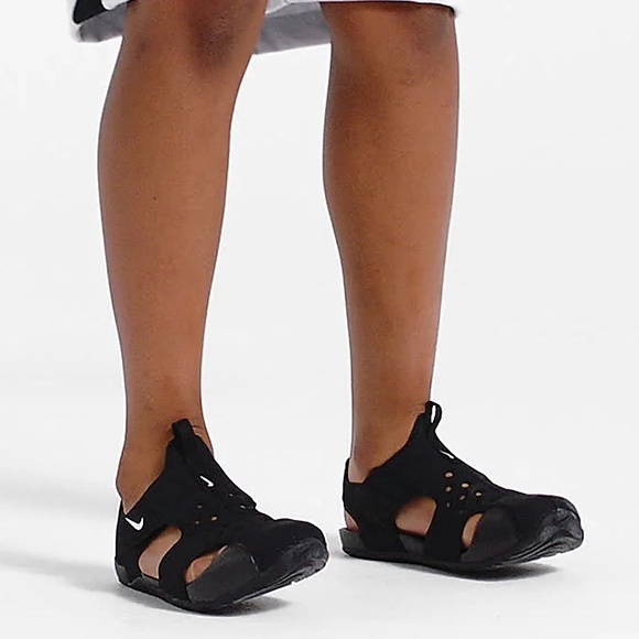 Nike Sunray Protect 2
Little Kids' Sandals
$38 9c - Picture 2 of 8